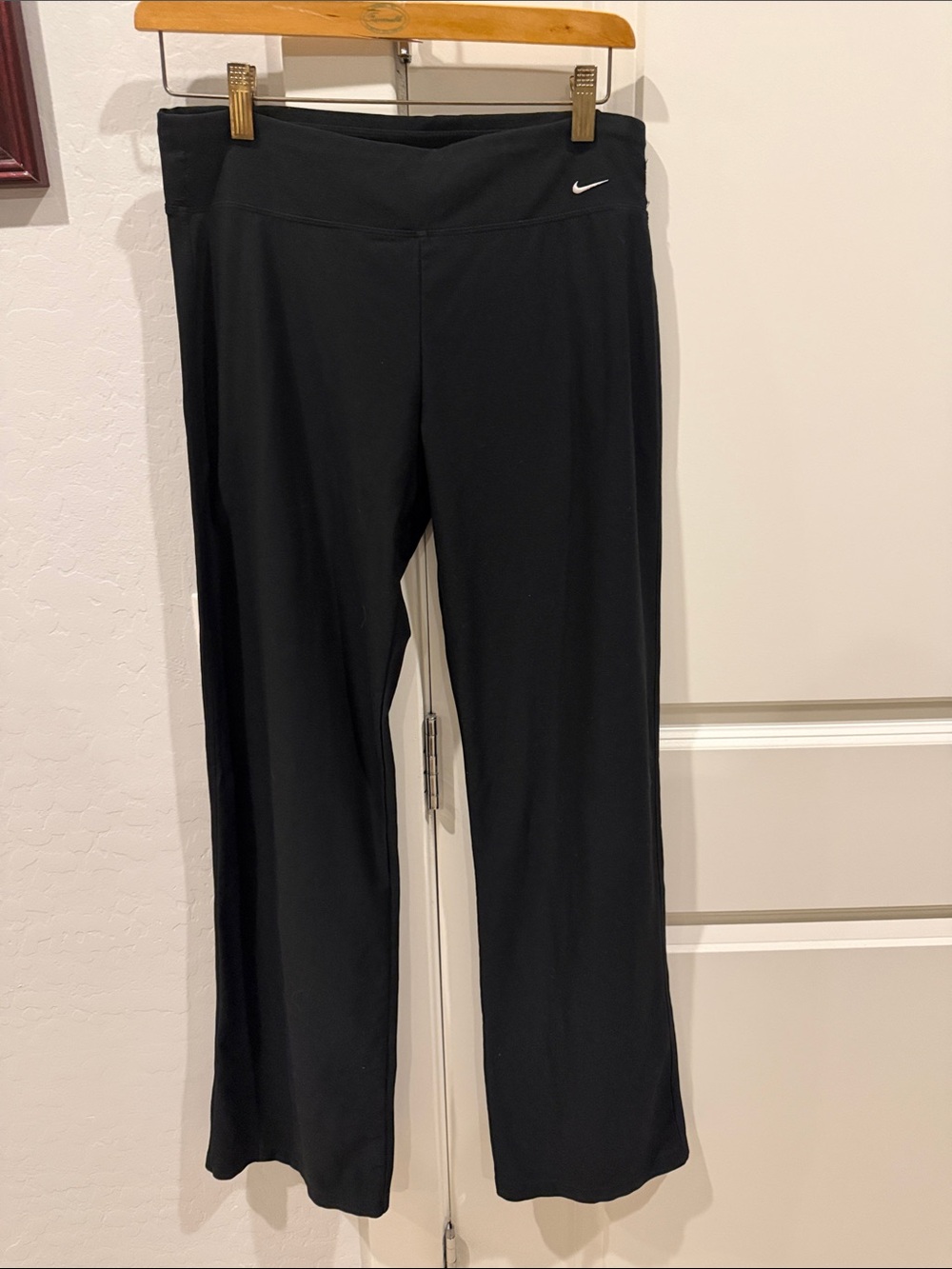 Nike Black Girls' Stretch Flare Joggers